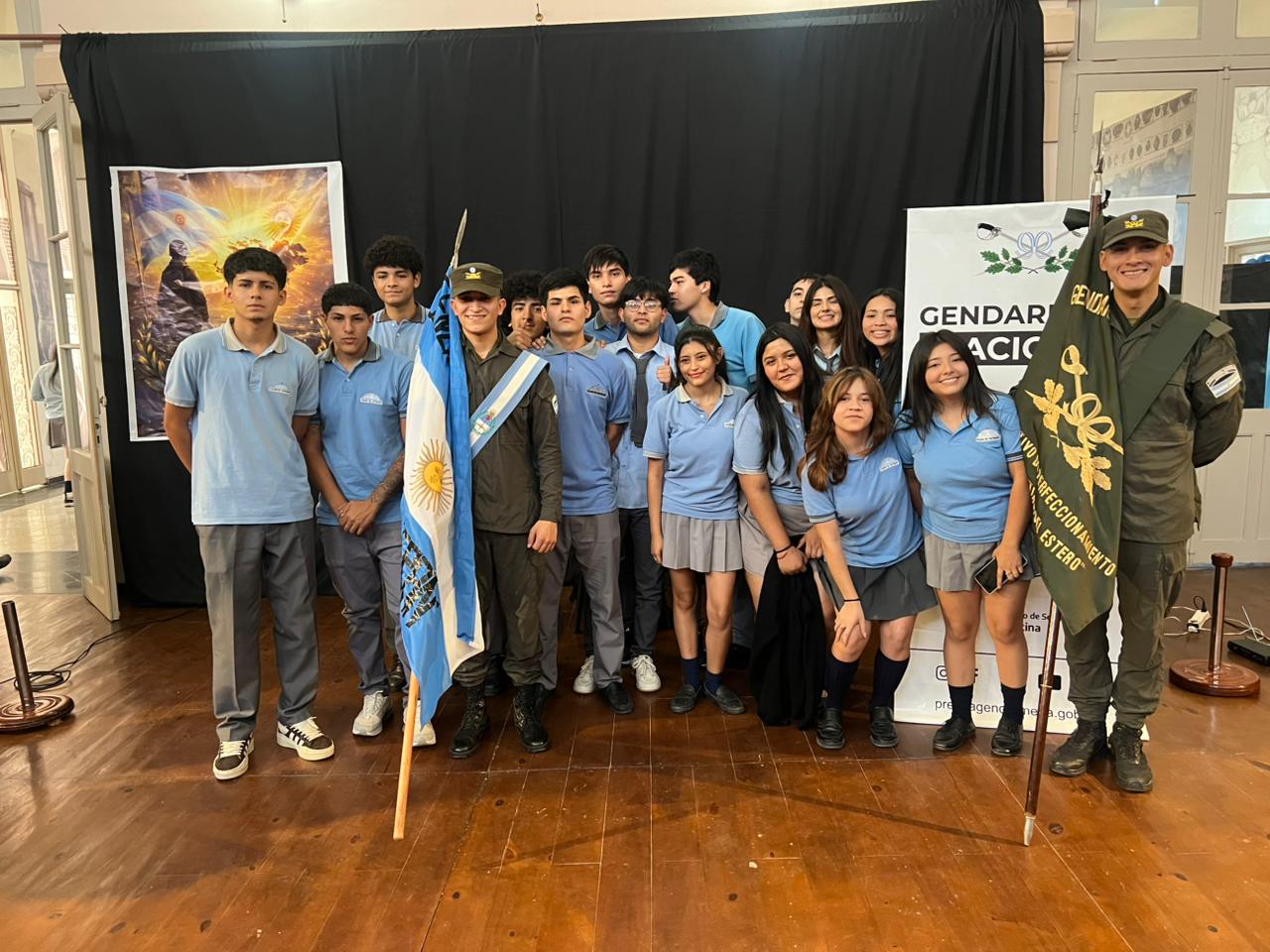 La gesta del Escuadrón Alacrán de Gendarmería Nacional conmovió a las escuelas santiagueñas