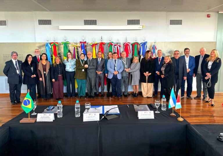 El Vicegobernador encabezó la apertura del II Encuentro Iberoamericano de Derecho Parlamentario