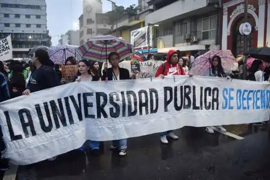 Financiamiento universitario: la Justicia declaró inconstitucional el decreto del Gobierno que frenaba la ley